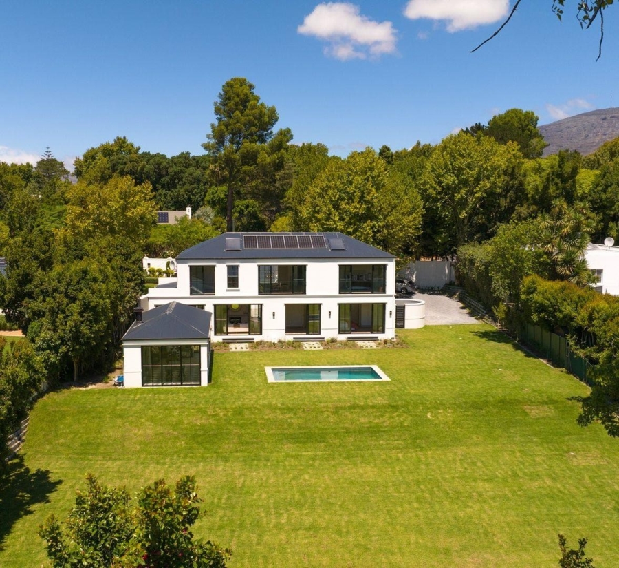 5 Bedroom Property for Sale in Constantia Western Cape